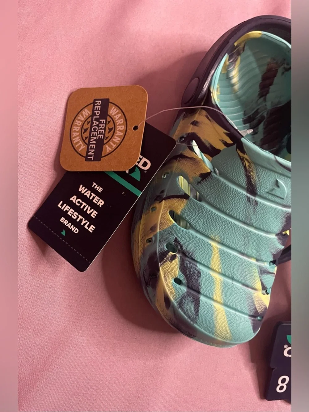 Rugged shark Kids' Aqua Clogs in Teal/Yellow Camouflage new